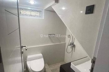 RUMAH CANTIK PUTIH TUKAD BADUNG RENON FULL FURNISH