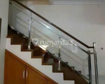 Rumah Modern Minimalis Siap huni 2,5 lantai Jatinegara  Jakarta Timur
