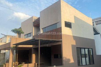 Hunian Minimalist Modern 2 Lantai Harga Terjangkau 900 Jutaan