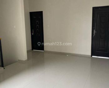Rumah Dijual Minimalis Terawat di Kopo Permai 2