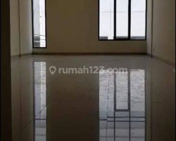 Ruko 2 Lantai Lokasi Strategis Siap Pakai di Buah Batu Square