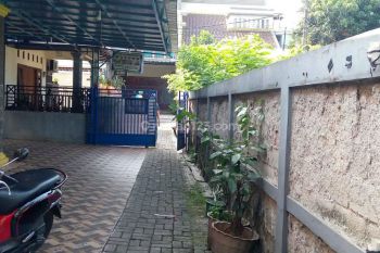 7 Menit Kampus Istn Jakarta Rumah Kontrakan 5 Pintu di Jual