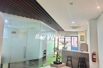 Office lokasi strategis didaerah komersial Kebayoran Baru Jakarta Selatan