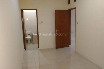 Disewakan Rumah Siap Huni di Dekat Turangga 132m² 4KT