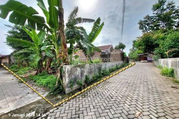 Tanah Cantik Pekarangan Dekat Kampus UNISA YOGYAKARTA
