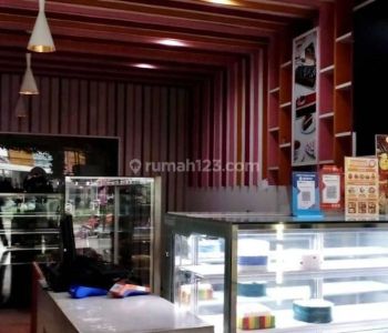 Ruko 4,5 Lantai Dijual Siap Huni di Lokasi Strategis Ciputat