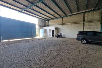 Disewakan Gudang Margomulyo Permai Siap Pakai