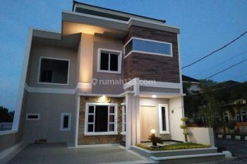 Rumah Cantik Eksklusif Jalan Nangka Dekat Living World