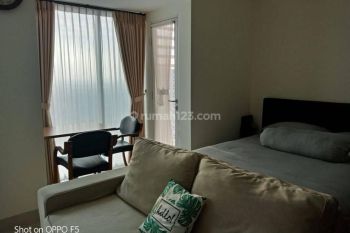 Apartemen Studio Cantik Strategis Dekat Tol Becakayu di Grand Kamala Lagoon