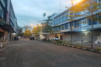 Dijual Ruko CBD Polonia SHM di Jl. Padang Golf