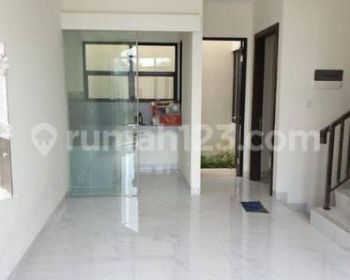 Dijual Cepattttttttt Rumah Lavon Swan City