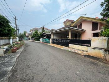Rumah Cantik Luas Tanah 220m di Duren Sawit Pondok Kelapa Jaktim