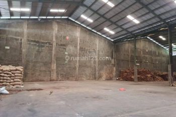 Gudang di Jl.Bintoro desa Penampon Wonokoyo Kec.Beji Pasuruan 4500 m Bagus