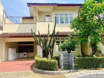 Rumah Bagus di dalam komplek di kawasan Cipete Jakarta Selatan