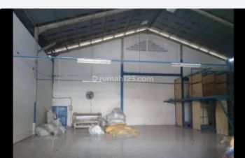 Gudang di Bayur raya periuk kota tangerang