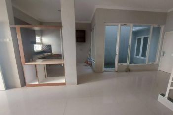 Rumah 2 Lantai Perumahan Cluster Area Dekat Kampus & Rumah Sakit Solo Di Jebres