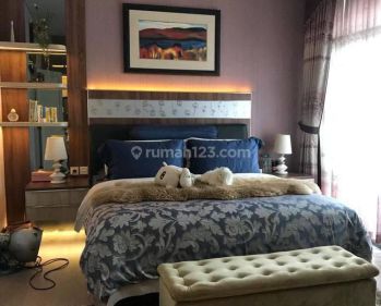 Rumah Dijual di Kota Baru Parahyangan 2 Lantai Semi Furnished