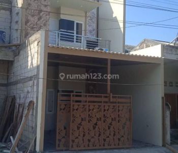 Sale Rumah: RUMAH GUNUNG ANYAR