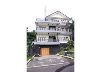 Rumah 3 lantai Dago Resort nyaman dan Asri Bandung