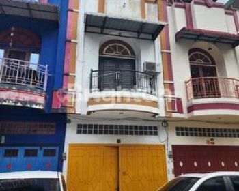 RUKO 2,5 LT. SIAP HUNI, STRATEGIS, KOMPLEK ANTI BANJIR, KATAMSO PRIMA