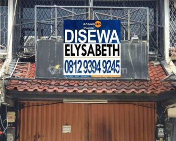 Disewakan Ruko Bagus 3 Lantai di Kelapa Gading, Lokasi Strategis