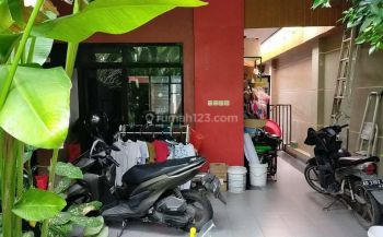 Rumah dan Ruang usaha Strategis kota