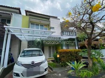 Rumah 2 Lantai Furnished Sangat Bagus, Dalam Cluster di Cigadung