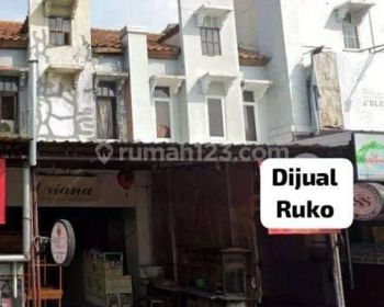 Ruko Gwalk Citraland Lakarsantri Surabaya