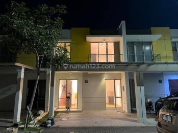 Rumah brand new pik 2 umuran 6x10 semi furnsihed bagus dapet 2 AC