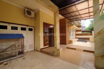 Ric.a119 Sewa Rumah Area Mulyosari Utara Cocok Juga Untuk Kantor Full Furnish