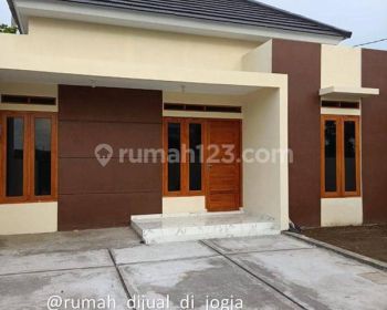 Rumah Dekat Kampus Uad di Jl Imogiri Barat Km 8 Bantul Siap Huni