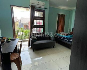 Rumah 2 Lantai Rapi Bagus Semi Furnished Siap Huni SHM di Cluster Harmoni Indah,