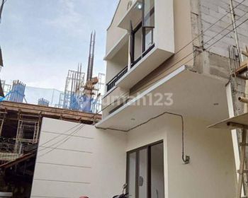 Rumah Minicluster 2 Lantai Lenteng Agung Jakarta Selatan