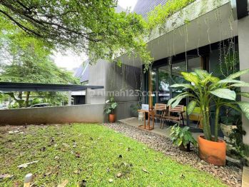 Rumah 2 Lantai Siap Huni di Cinere Dengan Desain Tropis