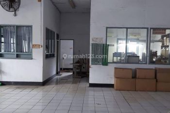 pabrik di kawasan industri Jalan industri raya 1 jatiuwung Tangerang