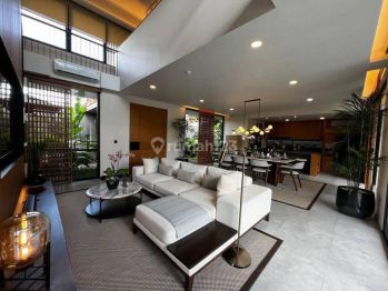 Rumah resort mewah  lantai dekat dengan  beach club Jimbaran