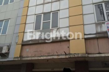 Ruko di Komplek Ruko Golden Boulevard