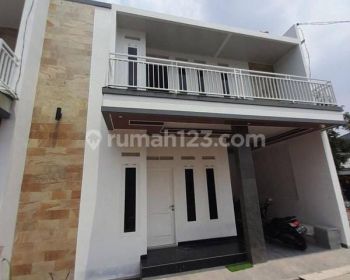 Rumah Baru 2 Lantai Komplek Larangan Kota Tangerang