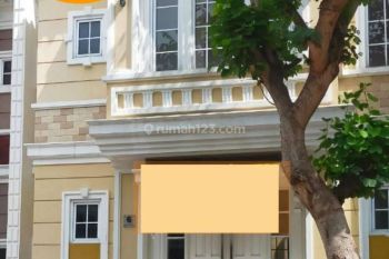 Rumah cantik 2 lantai di simongan