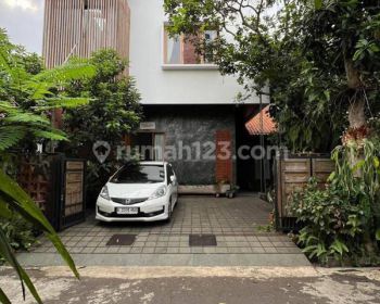 Rumah jagakarsa jakarta selatan siap huni dalam komplek