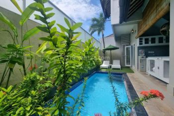 Vila full furnished siap huni seminyak kuta Bali