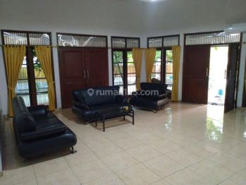 Di Sewakan Rumah di Perumahan Mewah Wilayah Duren Sawit Jaktim