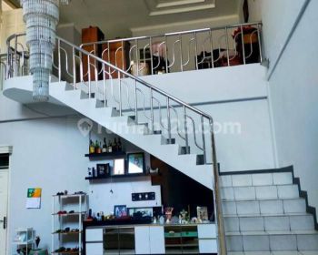 Dijual Rumah 2 Lantai Cocok Untuk Usaha di Mainroad Ciateul