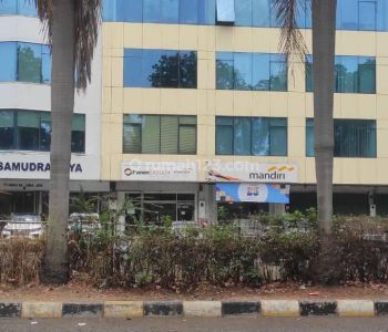 Disewa Ruko Hadap Jalan Raya di Bukit Gading Indah Kelapa Gading