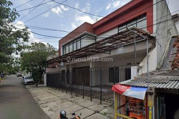 Ruko Bagus Terawat Dijual di Tebet, Jakarta Selatan