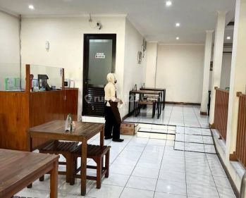 Ruang Usaha cocok untuk resto, cafe, kantor, galery foto, fitness, workhop