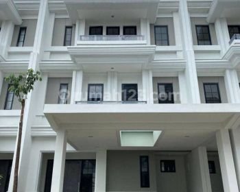 Rumah Megah 3 Lantai Sutera Winona Type Alder