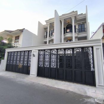 Rumah Classic Eropa Dekat Tol TB Simatupang Pasar Minggu Jakarta