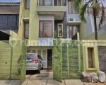 thumbnail-rumah-minimalis-4-lantai-dekat-bm-400-0