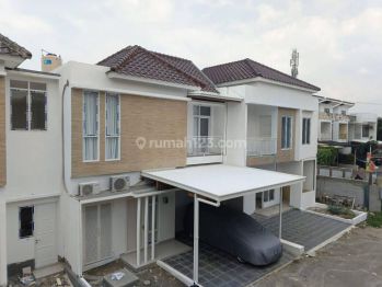 Rumah asri dan baru SHM